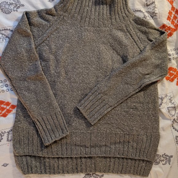 H&M Gray Speckled Soft Sweater Brand New - Picture 3 of 3